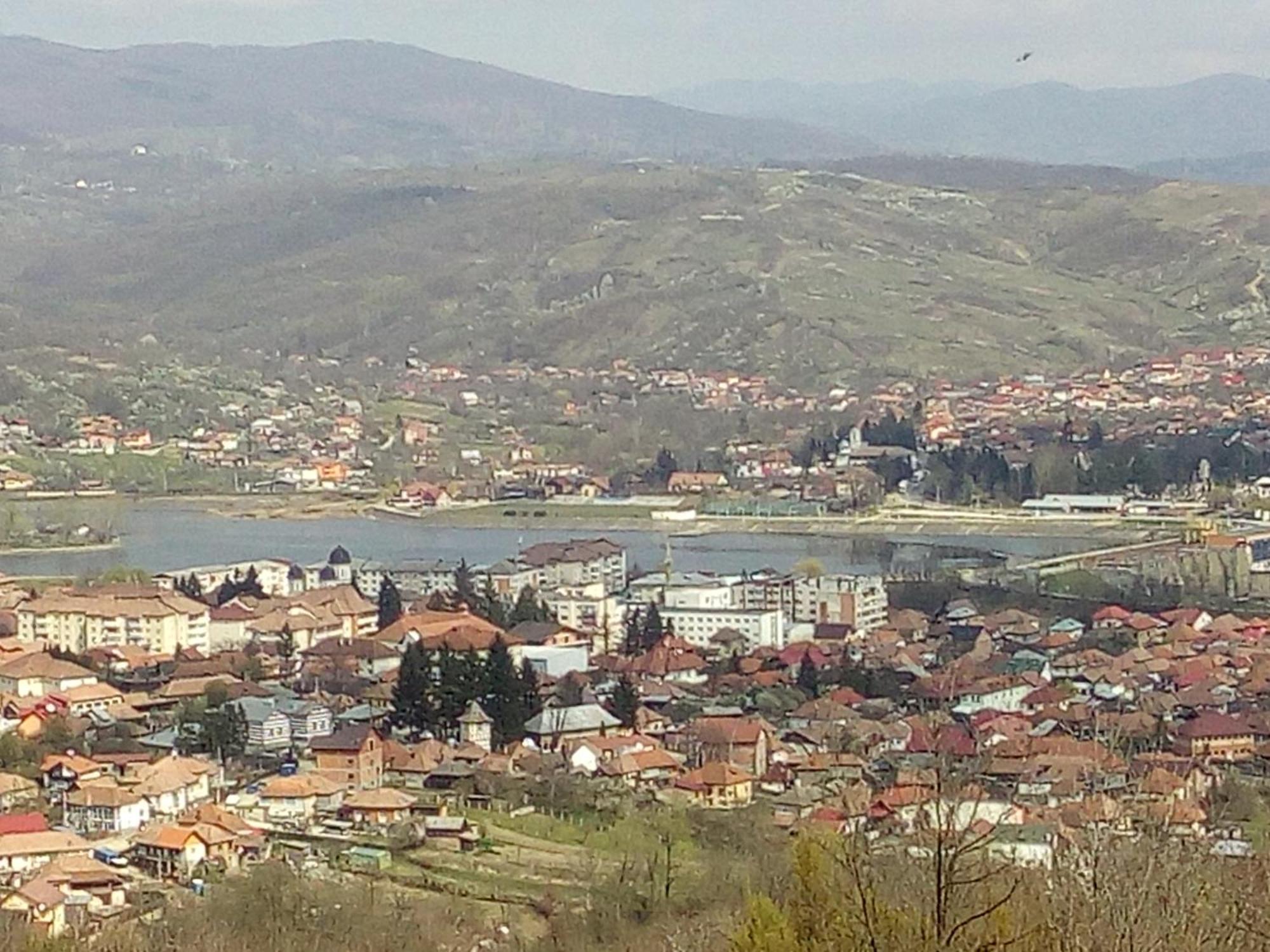 Pensiunea Adeluta Călimăneşti Exteriér fotografie